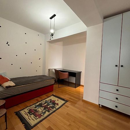 Urban Loft Apartment Skopje Bagian luar foto