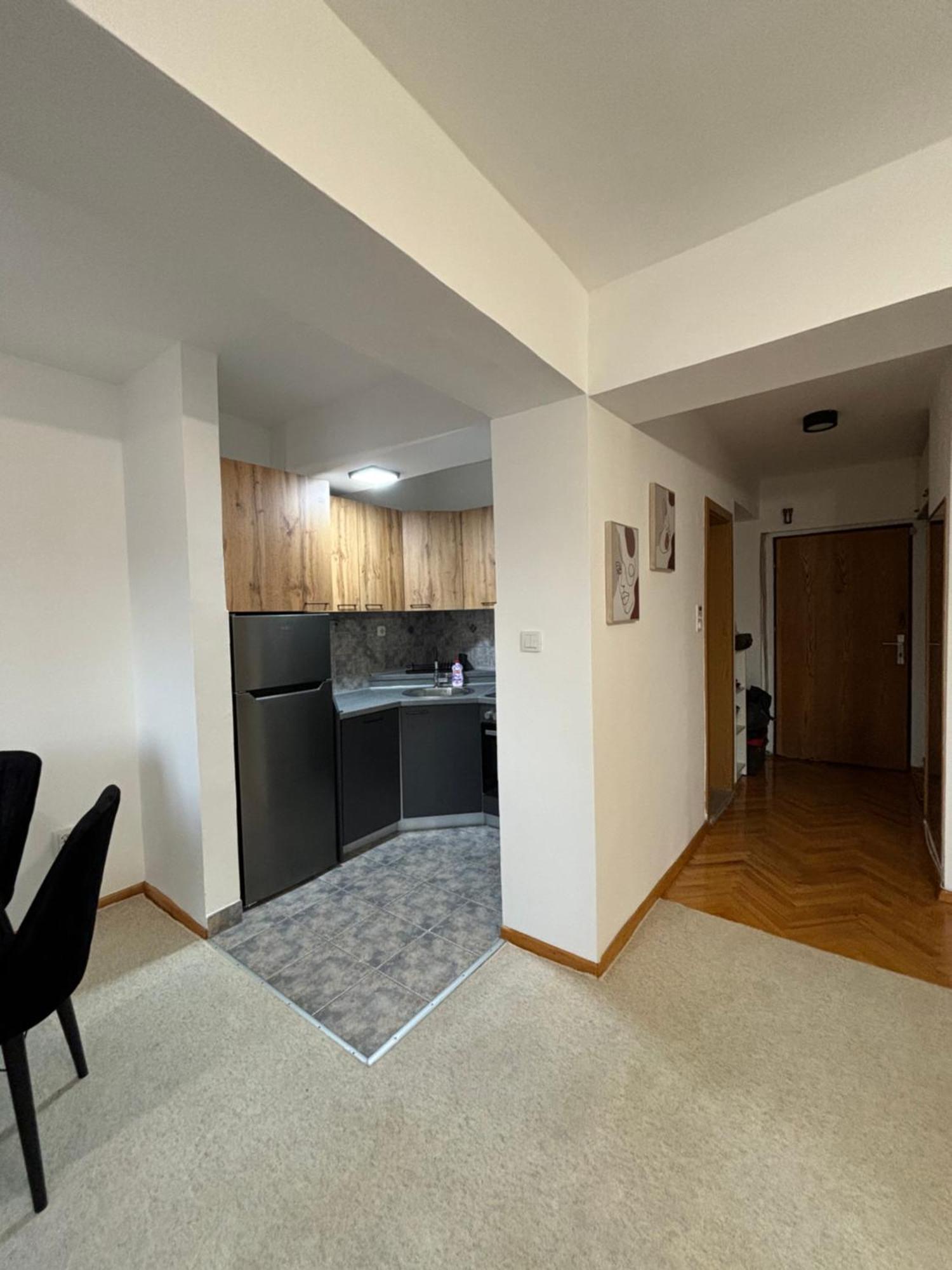 Urban Loft Apartment Skopje Bagian luar foto